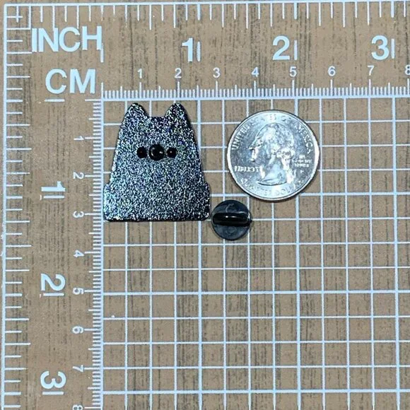 I Apologize For Nothing Enamel Pin Brooch Funny Cat Kitten Confident NWOT - Picture 4 of 5